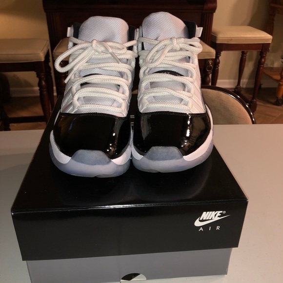 Jordan 11 Concords - Picture 2 of 3